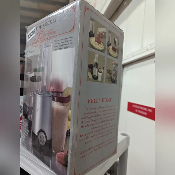 The Rocket Blender 17 piece set. - Picture 4 of 5